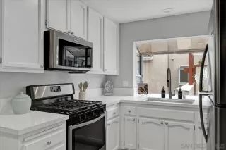 Photo #5: 250025950 Listing