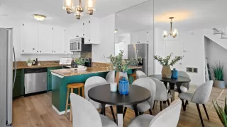 Photo #2: 250025983 Listing