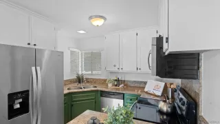 Photo #4: 250025983 Listing