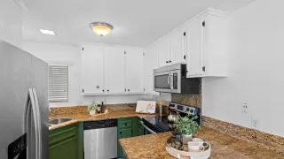 Photo #5: 250025983 Listing