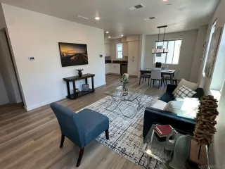 Photo #1: 250025991 Listing