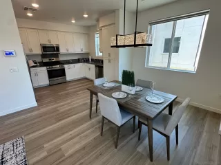 Photo #3: 250025991 Listing