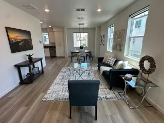 Photo #4: 250025991 Listing