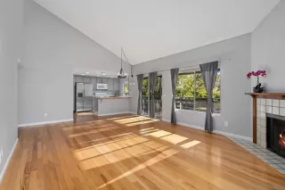 Photo #1: 250025995 Listing