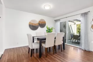 Photo #1: 250026016 Listing