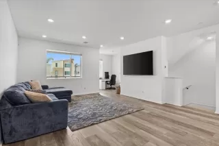 Photo #2: 250026022 Listing