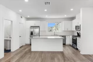 Photo #3: 250026022 Listing