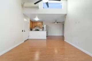 Photo #4: 250026025 Listing