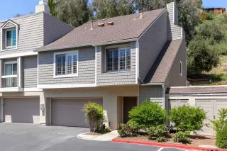 Photo #2: 250026031 Listing