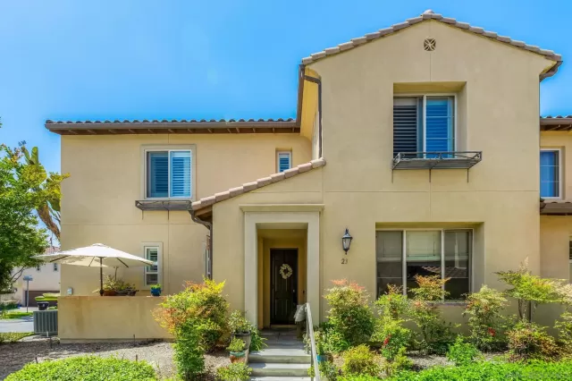 MLS: 250026048 Condo For Sale