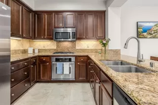 Photo #6: 250026048 Listing