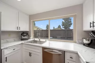 Photo #4: 250026090 Listing