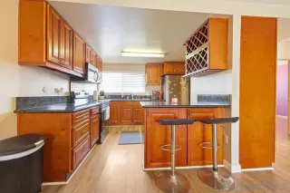 Photo #6: 250026120 Listing 