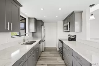 Photo #5: 250026147 Listing 