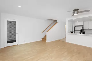 Photo #5: 250026246 Listing