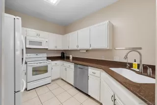 Photo #6: 250026269 Listing