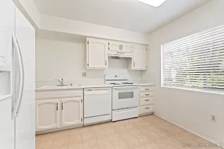 Photo #6: 250026382 Listing