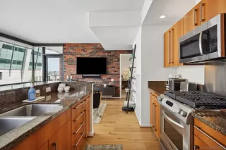 Photo #5: 250026596 Listing 