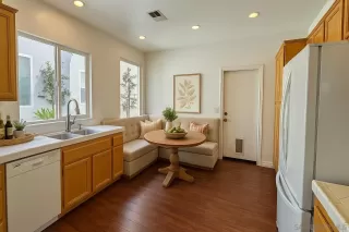 Photo #1: 250026845 Listing 