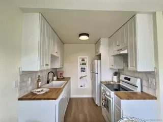 Photo #6: 250026884 Listing