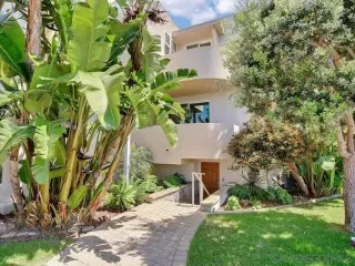 More Details about MLS # 250026929 : 1429 LOCUST