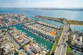 Photo #1: 250027018 Listing