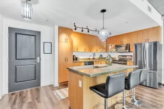 Photo #4: 250027024 Listing