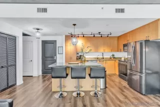 Photo #5: 250027024 Listing