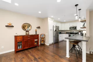 Photo #3: 250027055 Listing