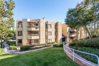 Photo #5: 250027072 Listing