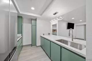 Photo #2: 250027130 Listing