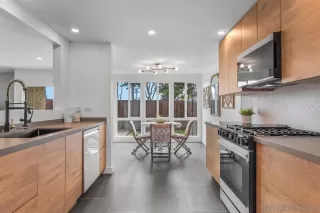 Photo #2: 250027143 Listing