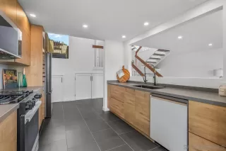 Photo #4: 250027143 Listing