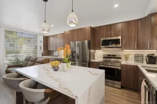 Photo #2: 250027174 Listing 