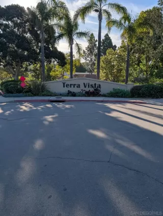 Photo #1: 250027179 Listing 