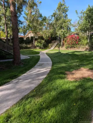 Photo #2: 250027179 Listing 