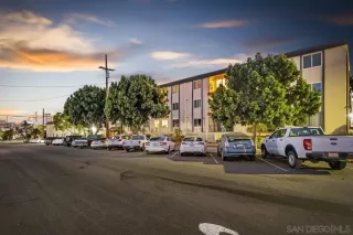 Photo #3: 250027215 Listing