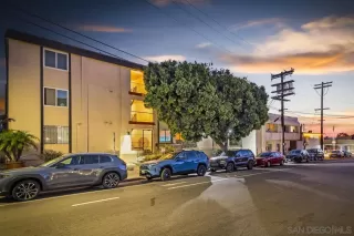 Photo #4: 250027215 Listing