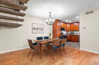 Photo #6: 250027244 Listing