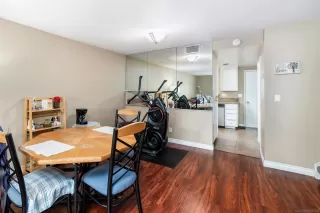 Photo #6: 250027300 Listing