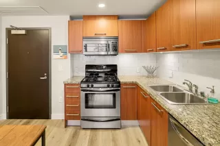 Photo #2: 250027306 Listing