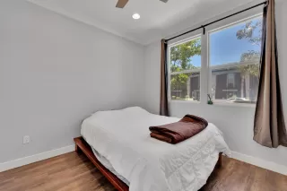 Photo #3: 250027367 Listing