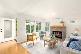 Photo #5: 250027375 Listing