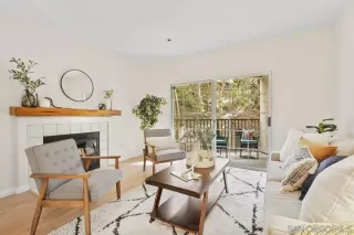 Photo #4: 250027385 Listing