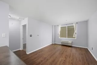 Photo #6: 250027416 Listing 