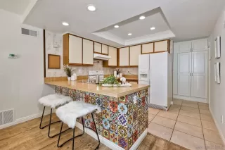 Photo #5: 250027425 Listing 