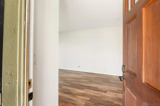 Photo #6: 250027427 Listing