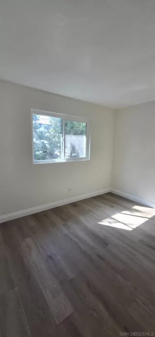 Photo #4: 250027488 Listing