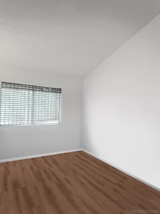 Photo #5: 250027498 Listing 