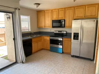 Photo #1: 250027561 Listing 